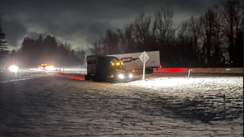 A semi jackknifed at Milepost 25 along eastbound I-84 during a snow event, December 4, 2022 (Multnomah County Sheriff's Office)