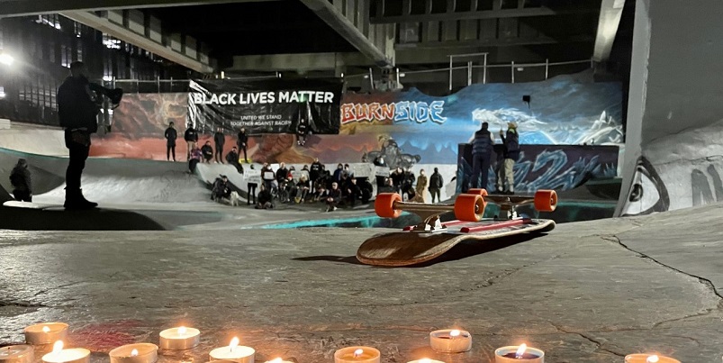 Protesters gathered at Burnside Skate Park over the death in Memphis of Tyre Nichols, January 27, 2023 (KOIN)