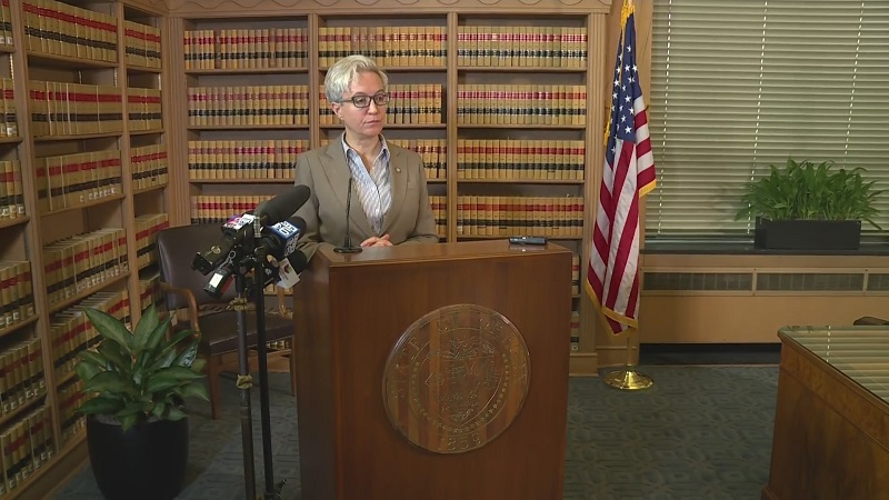 Oregon Gov. Tina Kotek at a press conference on her first full day in office, January 10, 2023 (KOIN)