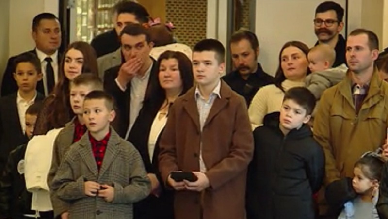 Ukrainian refugee families celebrated Eastern Orthodox Christmas in Portland, January 8, 2023 (KOIN)