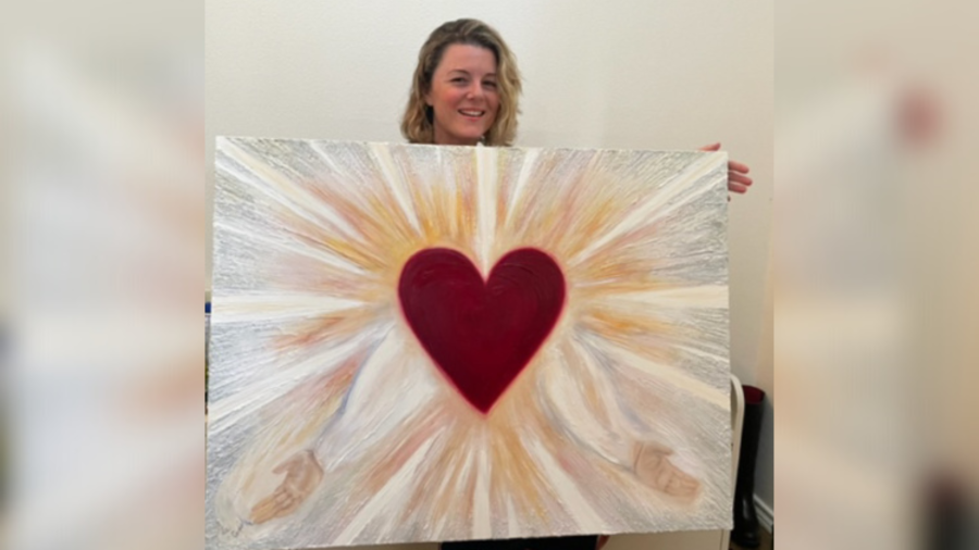 West Linn, OR artist promotes self-love through Manifestation Art Experience