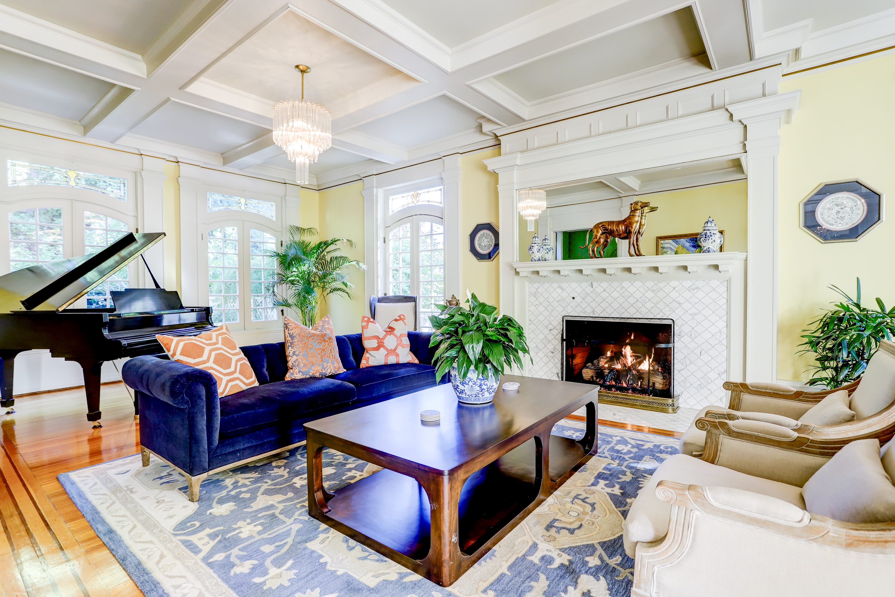 Portlands-White-House-living-room