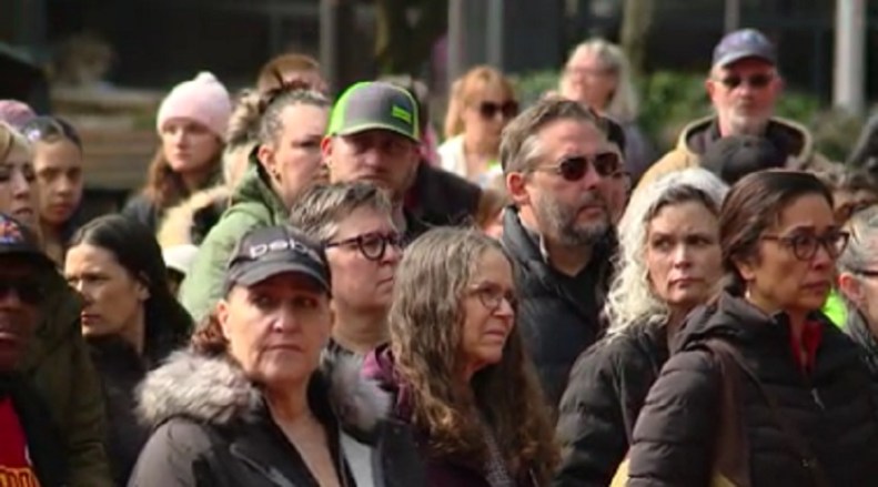 Family and friends gathered in Vancouver's Esther Short Park to honor the memory of Meshay Melendez, 28, and her 8-year=-old daughter, Layla Stewart, March 26, 2023 (KOIN)