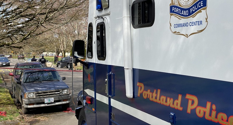 The bodies of 3 people were discovered in a car at the intersection of N. Foss Avenue and Foss Court in Portland, March 25, 2023 (PPB)