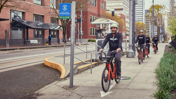 Commissioner Mapps rides Biketown bike