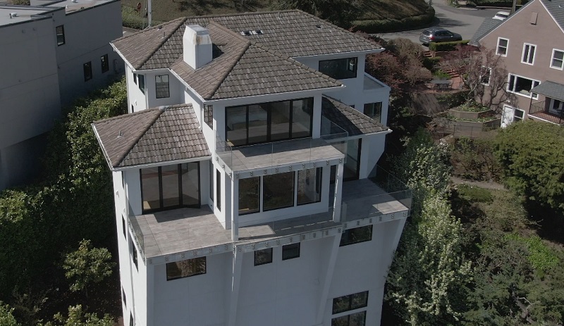 La Mota cannabis company owners Rosa Cazares and Aaron Mitchell rented this house in Portland's West Hills, April 27, 2023 (KOIN)