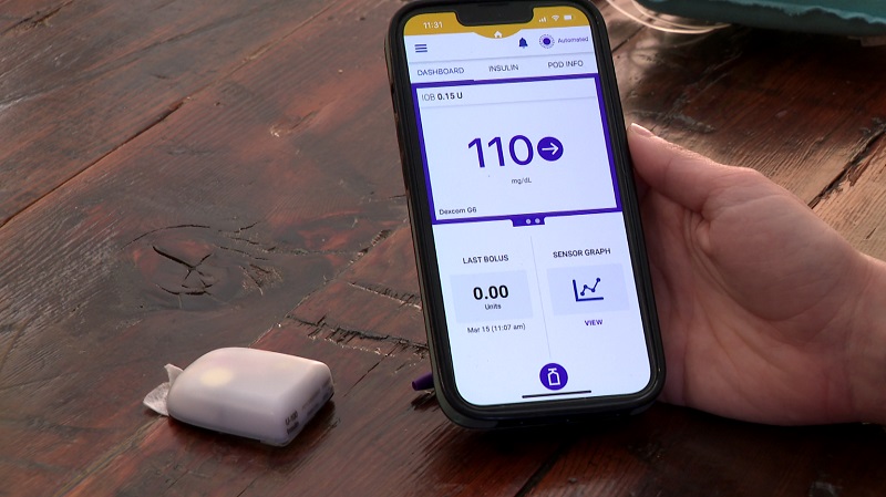 An omnipod diabetes tracker on a smartphone, April 2023 (KOIN)