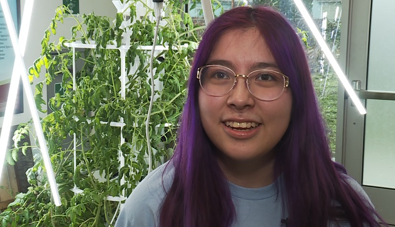 McKay High School junior Jacky Diaz is the president of the Salem-Keizer Future Farmers of America and a student in the school's agricultural classes, April 2023 (KOIN)