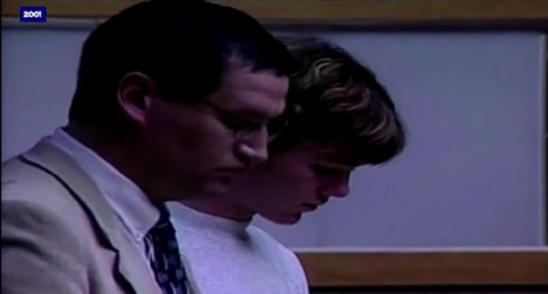 Seth Koch, right, after his arrest for the Barbara Thomas murder in 2001 (KOIN, file)