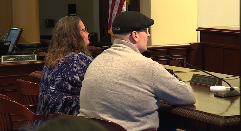 Beth Adams and Jacob Adams testify to the Portland City Council about the squatter house next to their home at SE 139th and E. Burnside, March 2023 (KOIN)