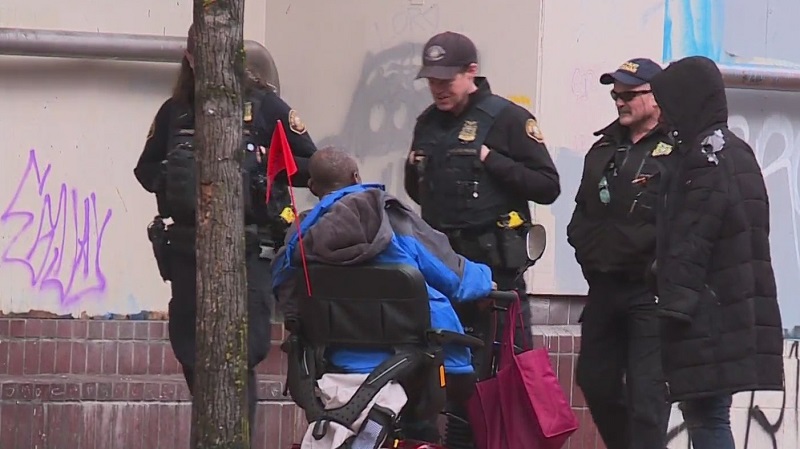 Police patrols cleaned up open-air drug deals and usage at the Washington Center building, SW 4th and Washington, in Portland, April 11, 2023 (KOIN)