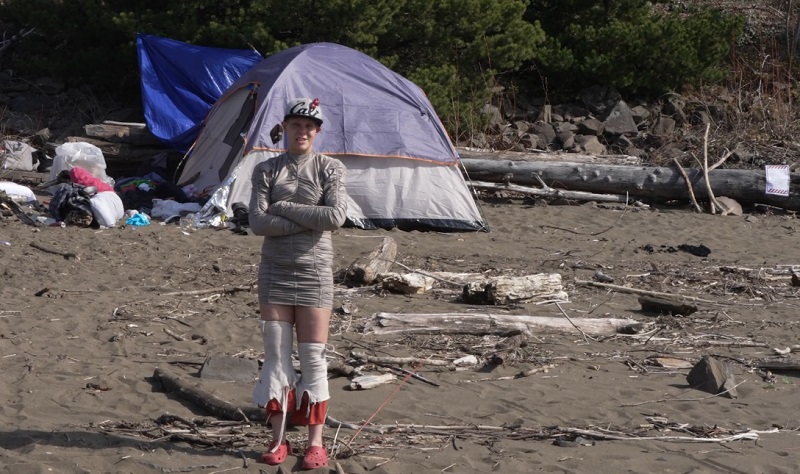 Paula lives in this tent along the Willamette River north of the Fremont Bridge, April 2023 (KOIN)