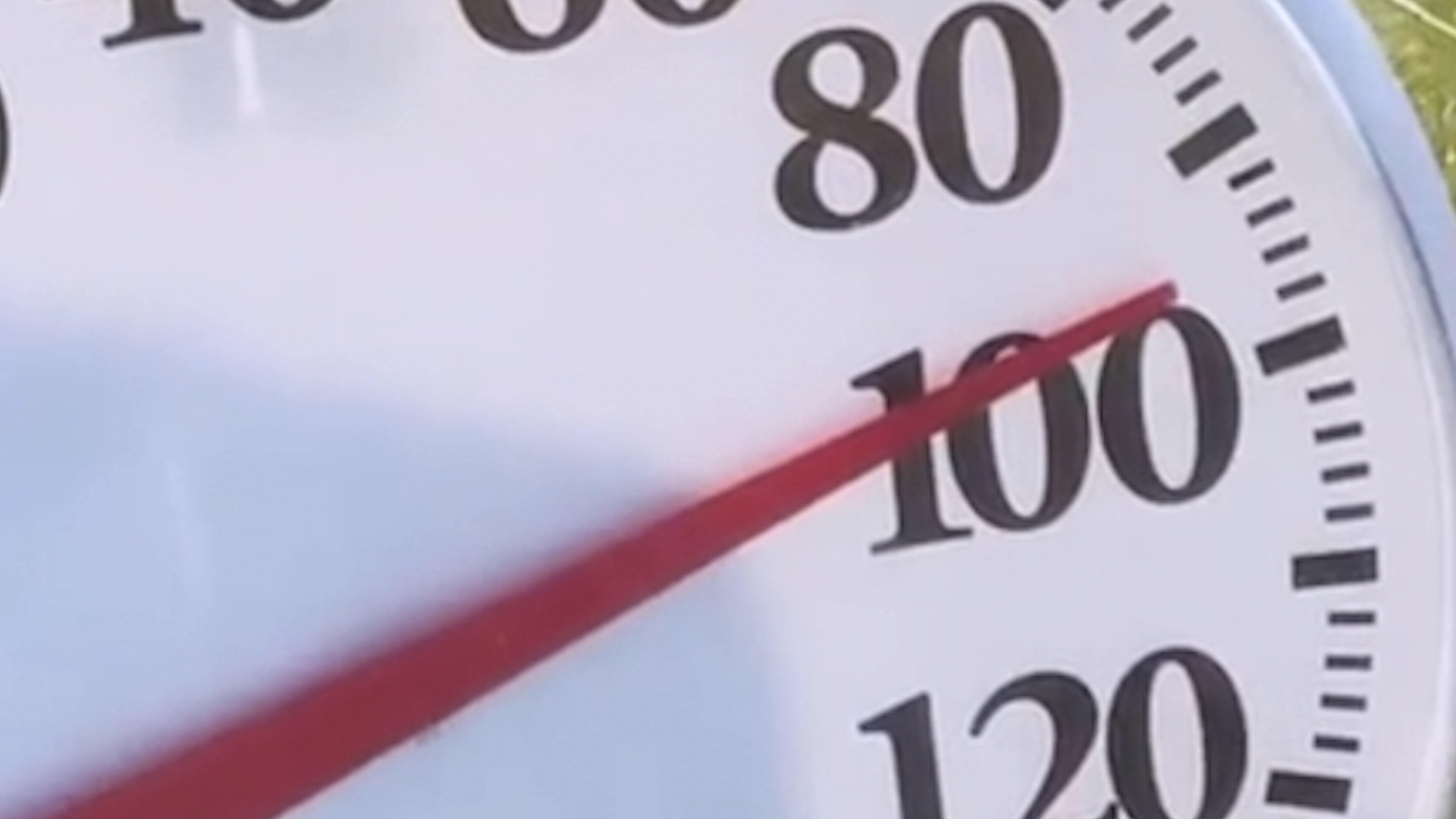 Hot temperatures might be recorded incorrectly