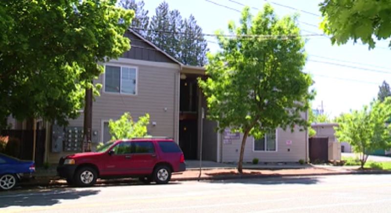 One person was shot to death at the Portsmouth Manor apartments in Portland, May 13, 2023 (KOIN)